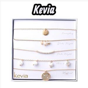Kevia Gold Pearl Cluster Necklace Set